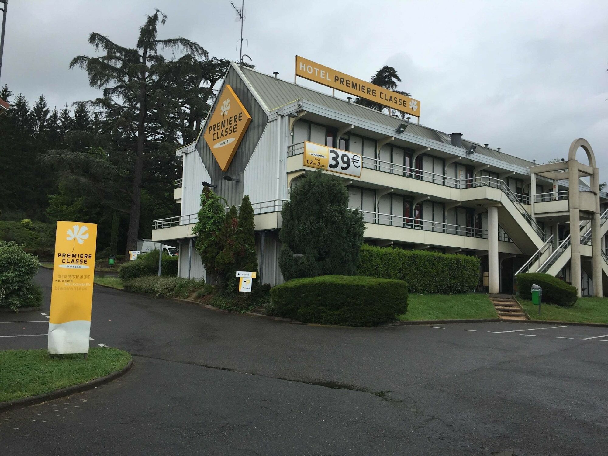 Premiere Classe St Etienne Nord Villars Вилар Экстерьер фото
