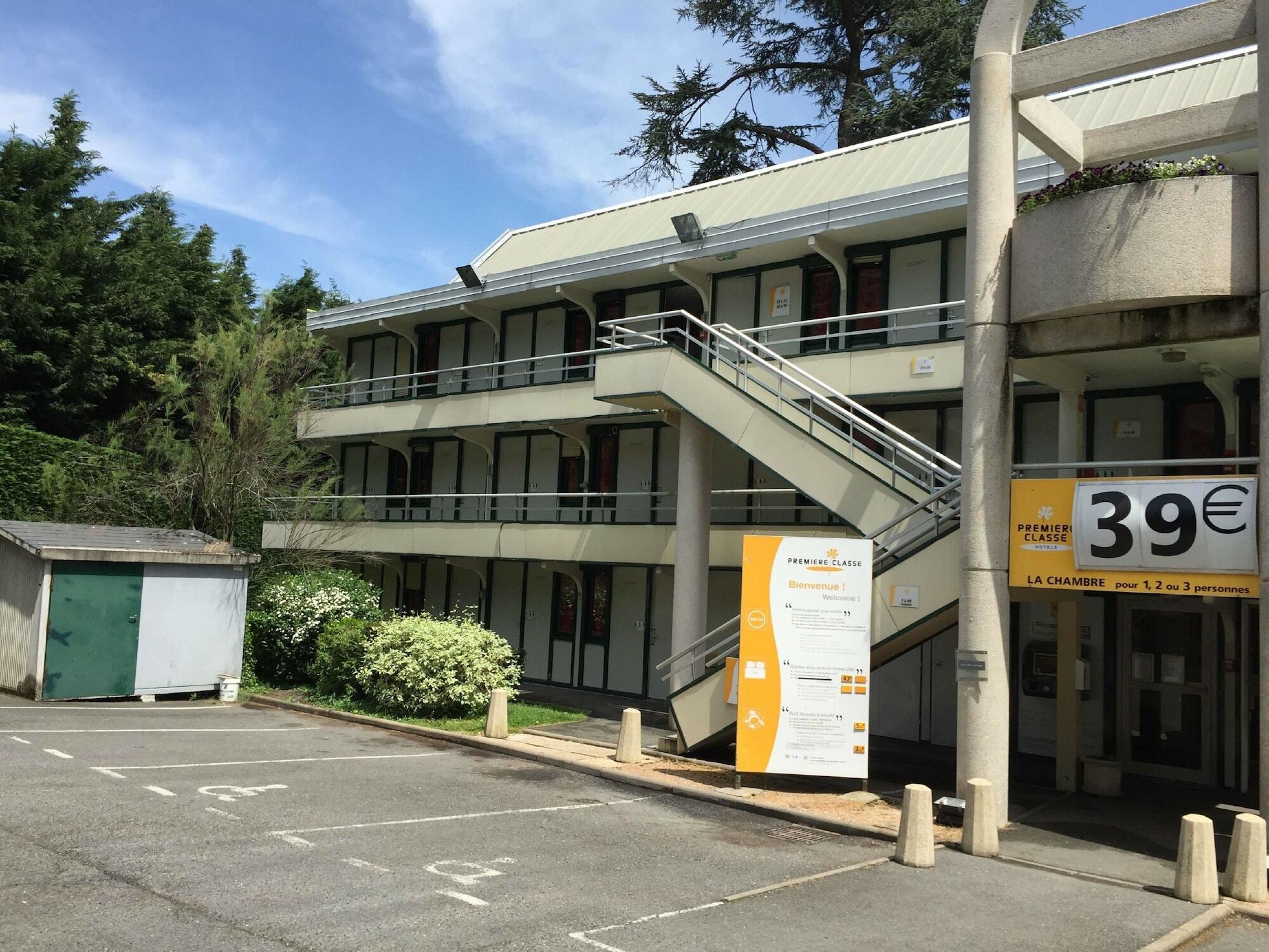 Premiere Classe St Etienne Nord Villars Вилар Экстерьер фото